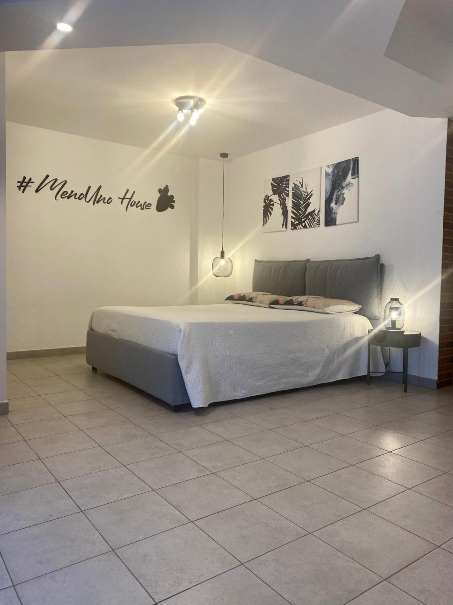 Ferienwohnung Menouno House Crispiano Zimmer foto